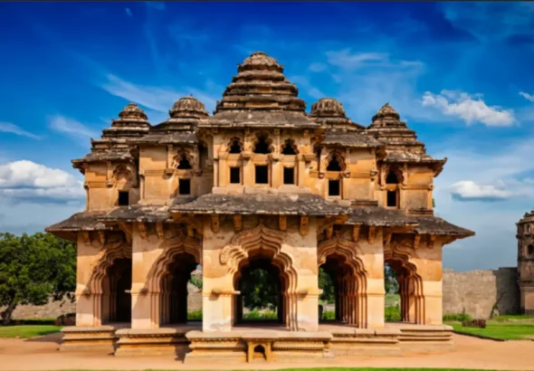 lotus mahal hampi